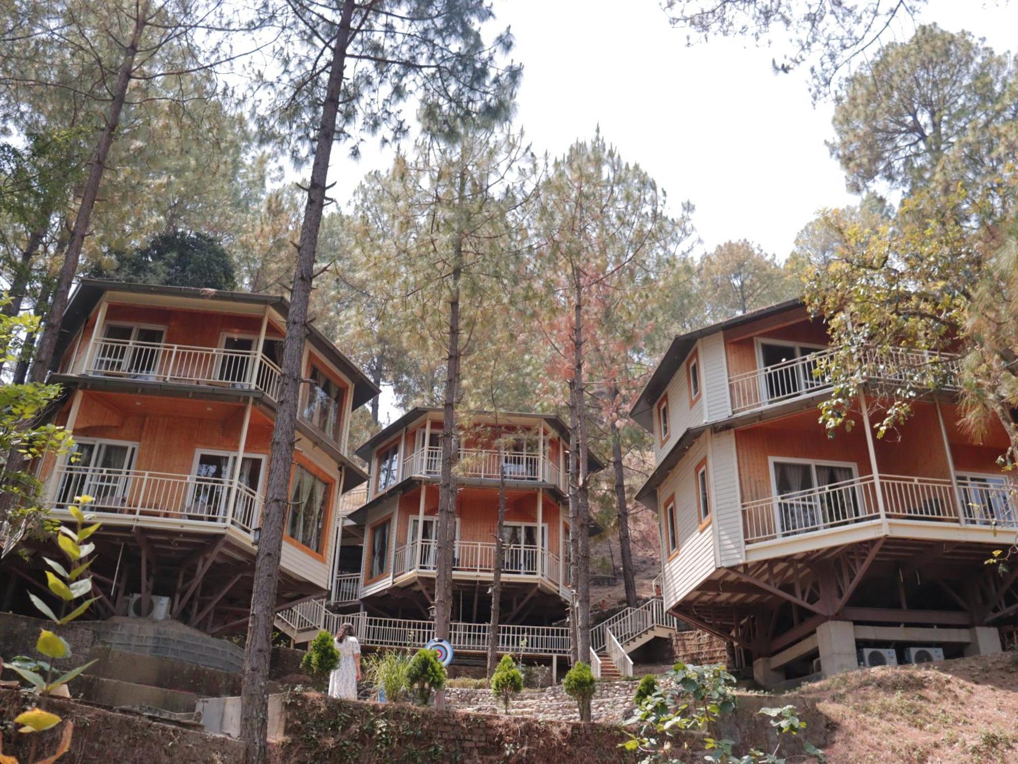 The Woods Retreat Hotel Lansdowne Exterior photo
